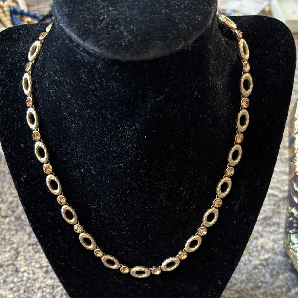 Elegant Gold Necklace